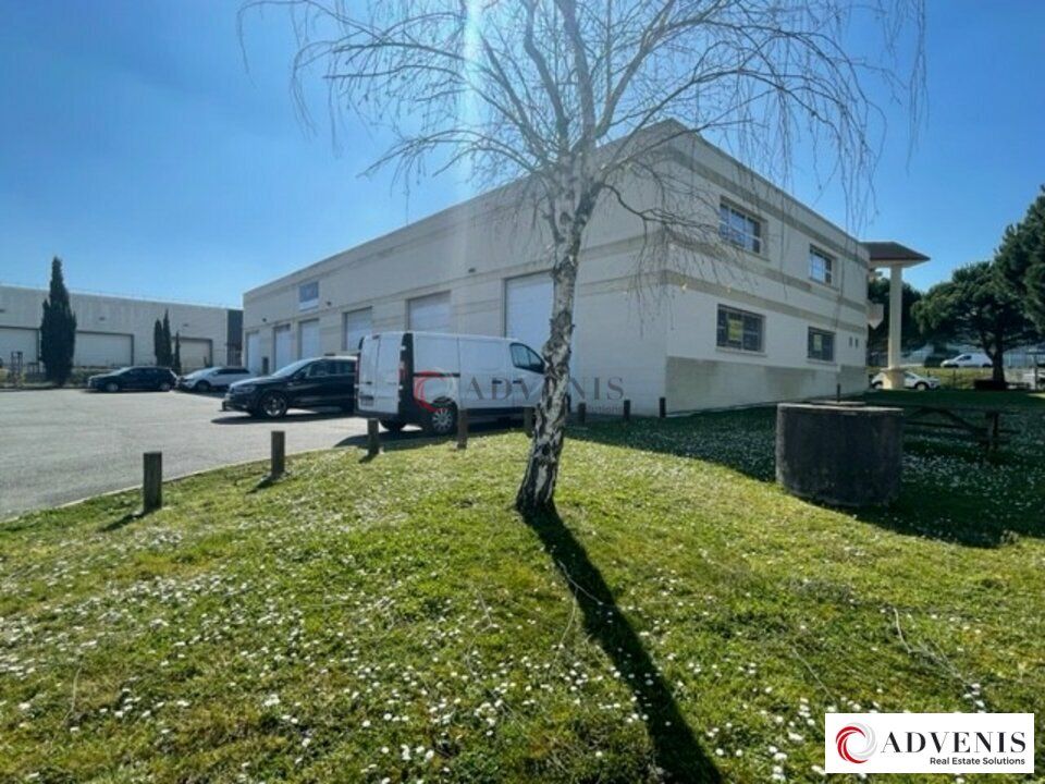 Location local d''activites 465 m² non divisibles
