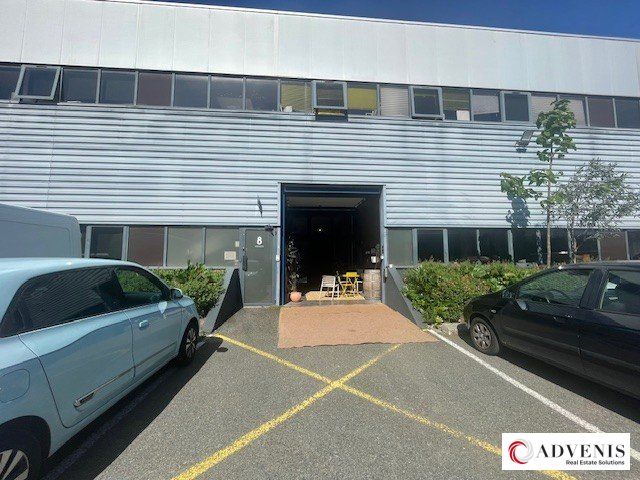 A LOUER - LOCAL D'ACTIVITE - 826M²