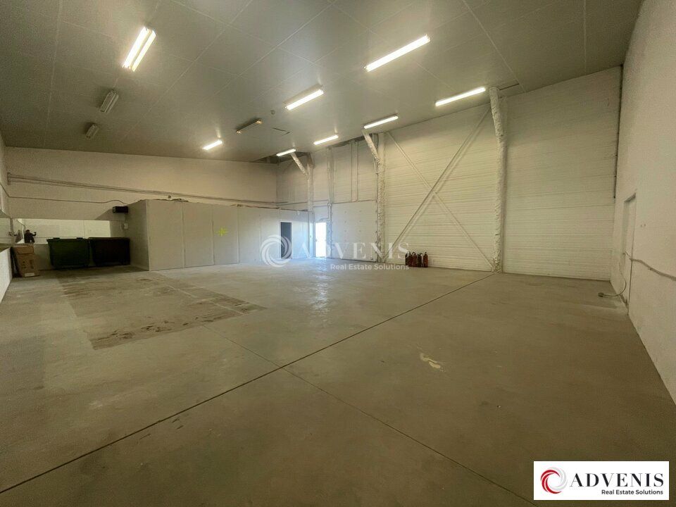 Location local d''activites 205 m² non divisibles
