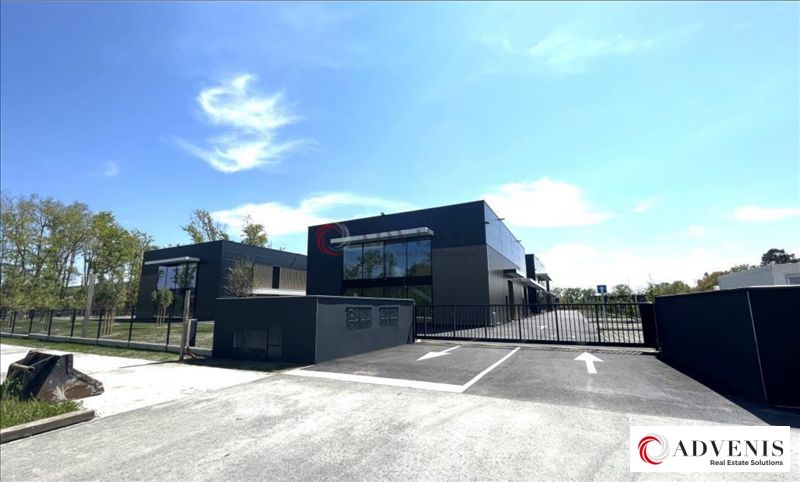 A LOUER - LOCAL D'ACTIVITE - 220 M² à 320 M²