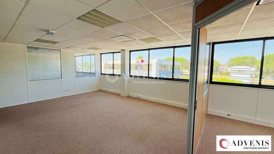 A LOUER - BUREAUX - A PARTIR DE 77 M² - PROCHE ROCADE