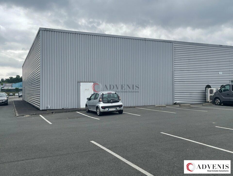LOCAL D'ACTIVITE A LOUER 728M²