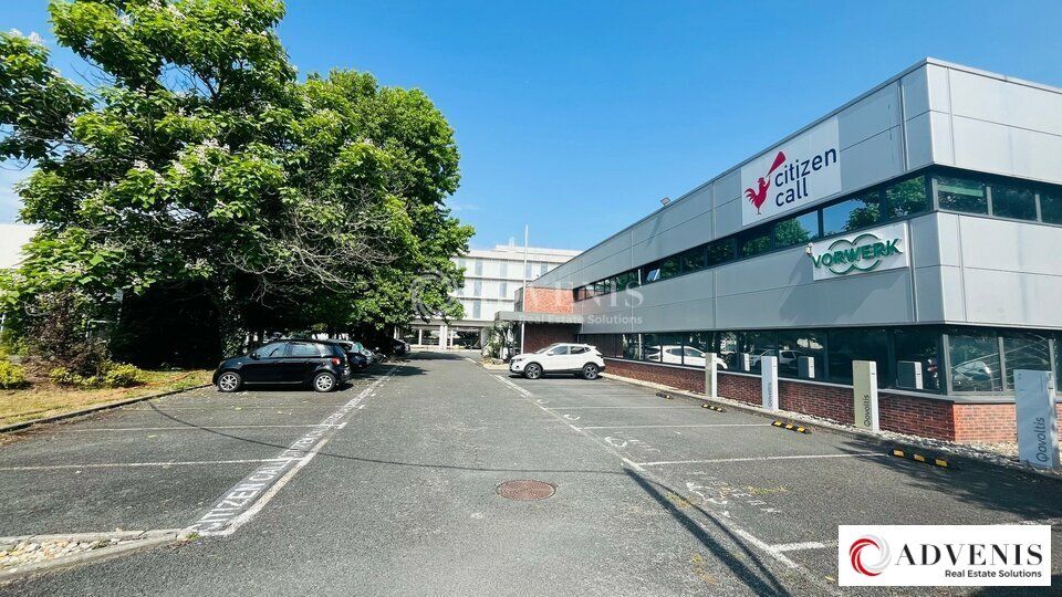 Location bureaux 488.61 m² non divisibles