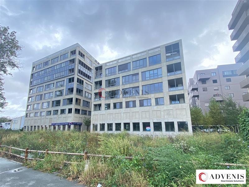 Location bureaux 326 m² non divisibles