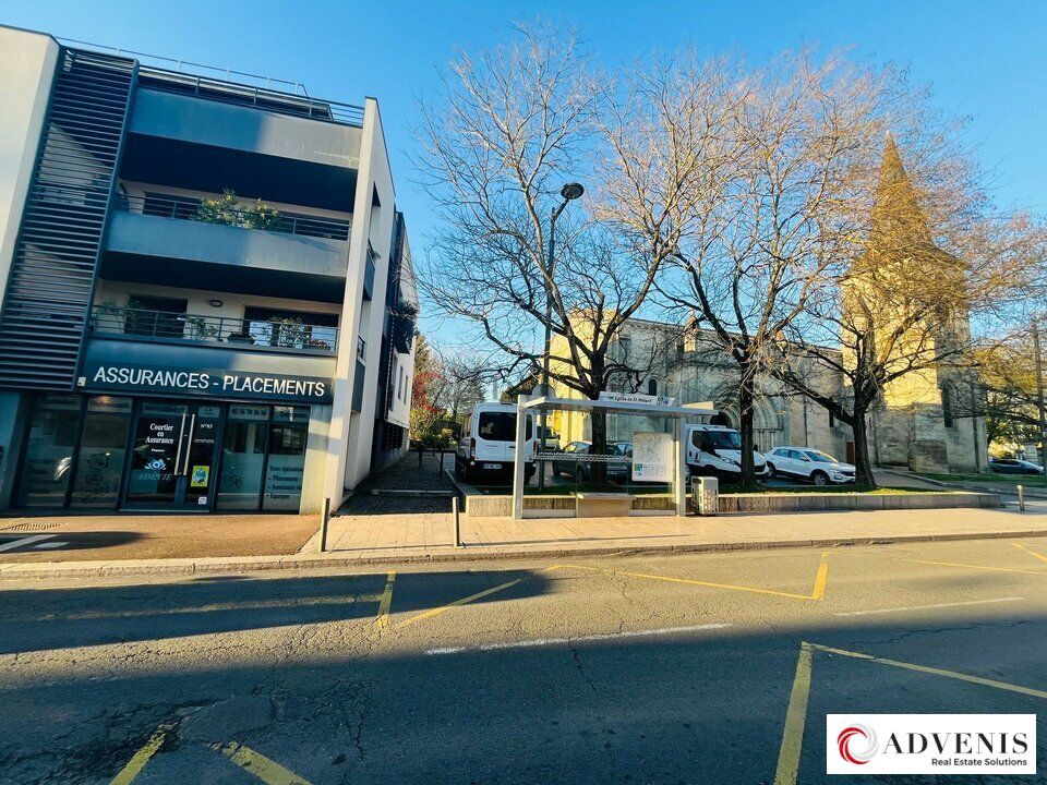 Vente local commercial 63.21 m² non divisibles