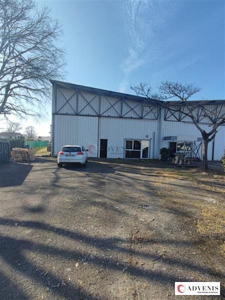Location local d''activites 210 m² non divisibles