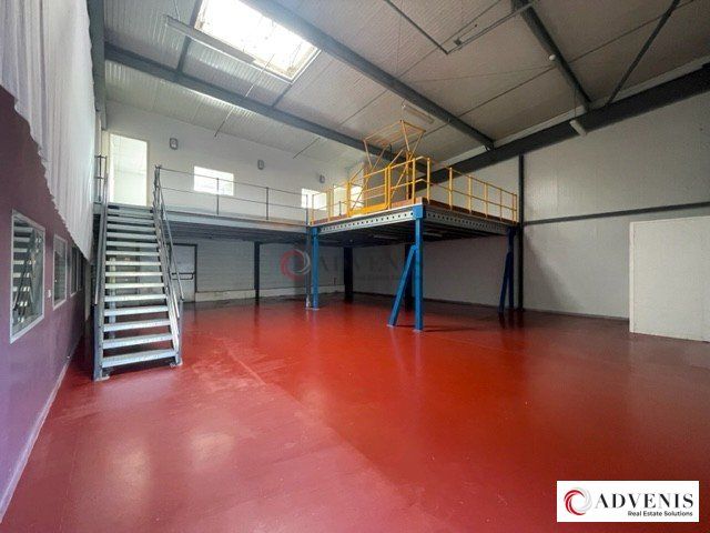 A LOUER - LOCAL D'ACTIVTE 330 M² - PROXIMITE N89 IMMEDIATE