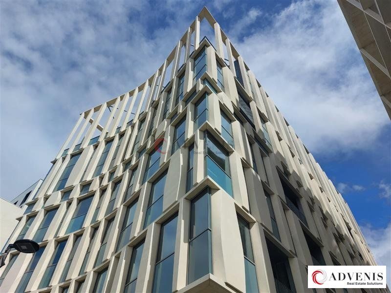 Location bureaux 4100 m² divisibles à partir de 100 m²