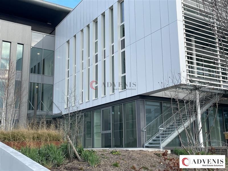 A LOUER - BUREAUX - 213 m²