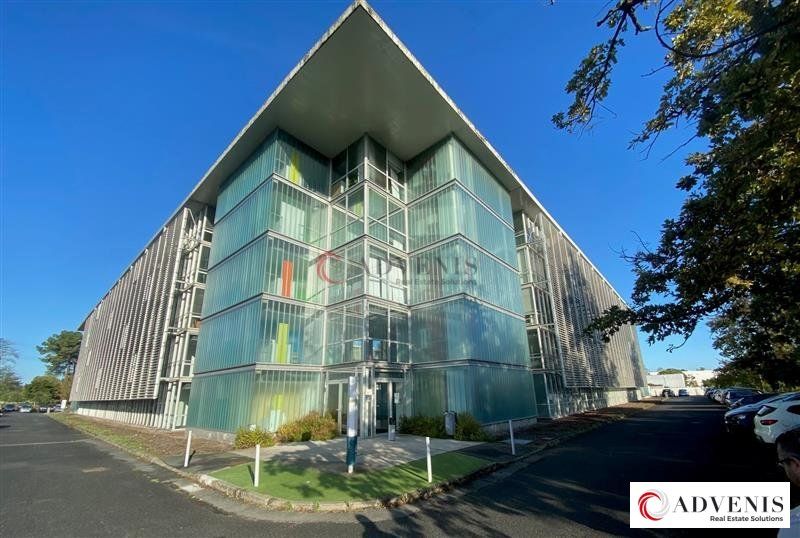 Location bureaux 711 m² divisibles à partir de 33 m²