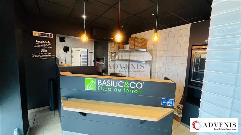 Location local commercial 71 m² non divisibles