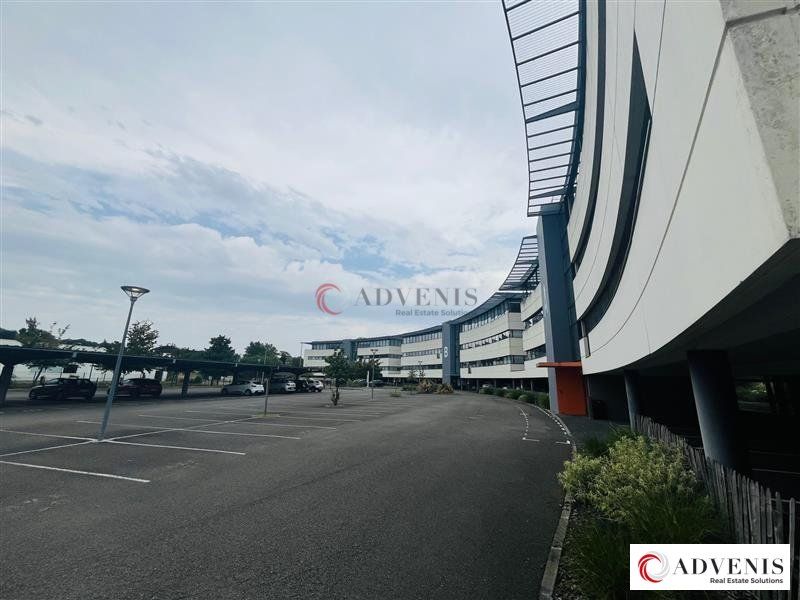 Location bureaux 2269 m² divisibles à partir de 390 m²