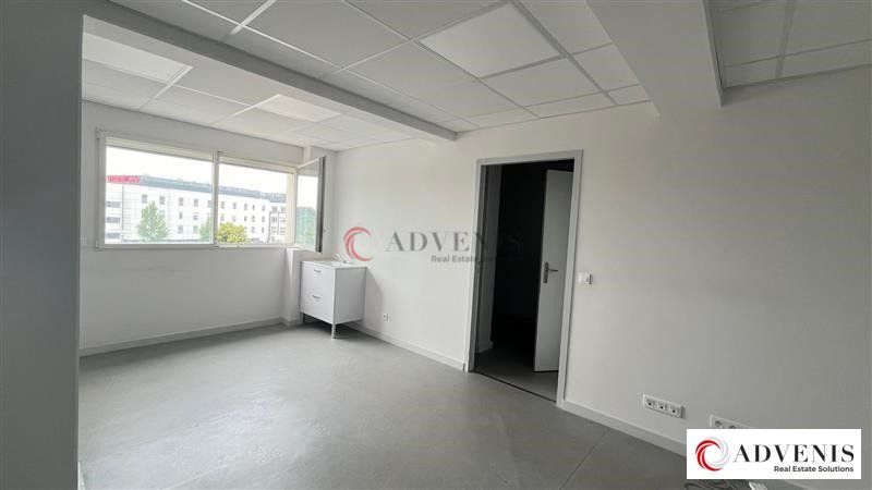 A VENDRE - BUREAUX - 232 M²