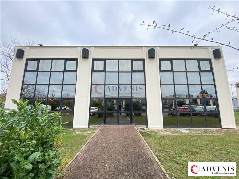 A LOUER - BUREAUX-  125 M²