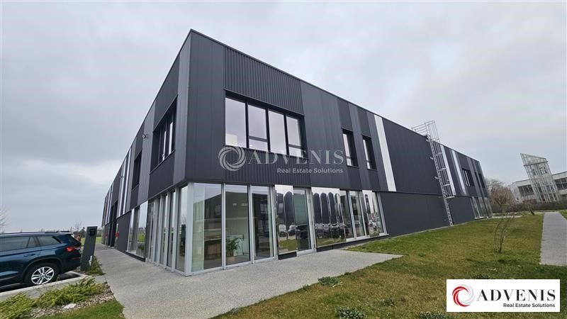 Location entrepot 684 m² divisibles à partir de 684 m²