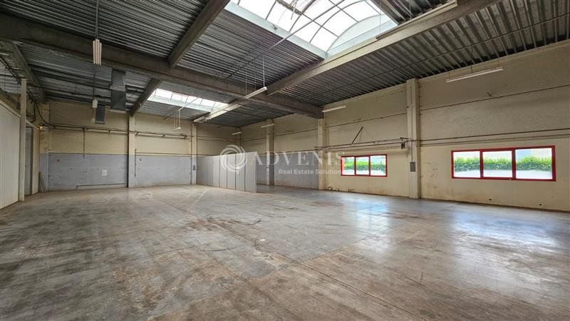 ENTREPÔT DE 476 A 2 409 M²