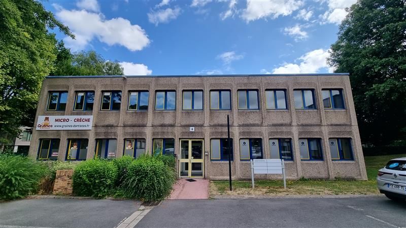 PLATEAU DE 258 M² (DIVISION POSSIBLE SUR ETUDE)