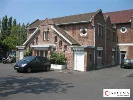 Location bureaux 585 m² divisibles à partir de 45 m²