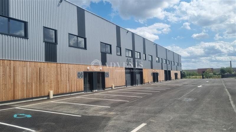 LOCAUX D'ACTIVITES NEUFS