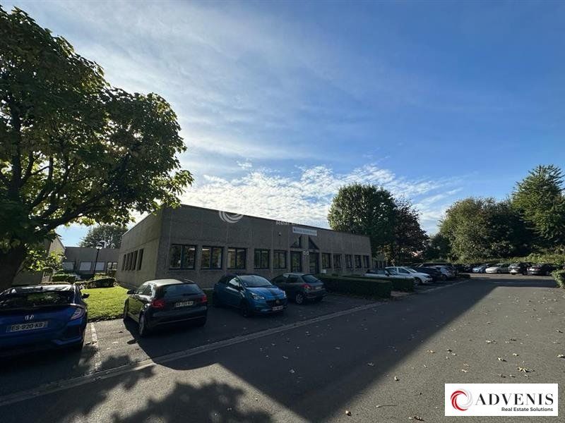 Location local d''activites 75 m² non divisibles