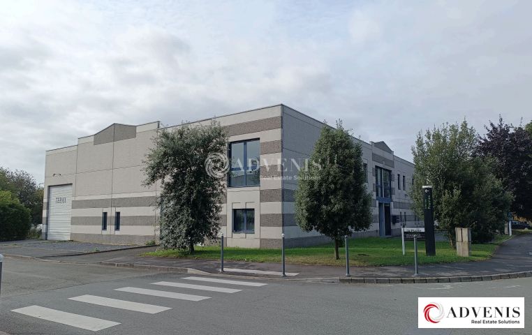 Location entrepot 1024 m² non divisibles
