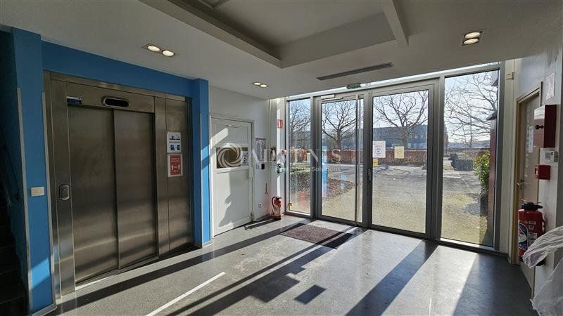 BUREAUX A PARTIR DE 370 M² | POSSIBILITE LABO EN RDC !