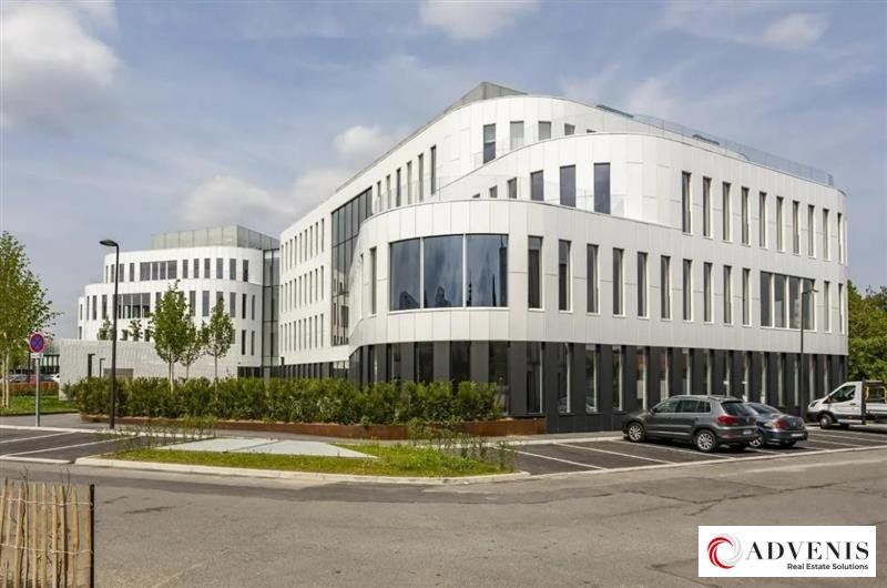 Location bureaux 988 m² divisibles à partir de 485 m²