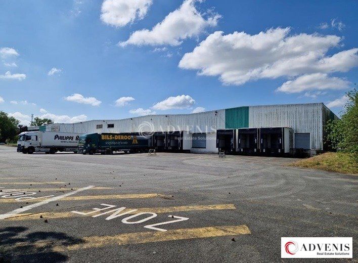 Location entrepot 13304 m² divisibles à partir de 6591 m²