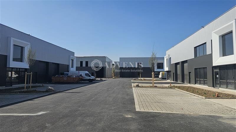 À LOUER ? ENTREPÔT 'LES ATELIERS' ? A PARTIR DE 229 M²