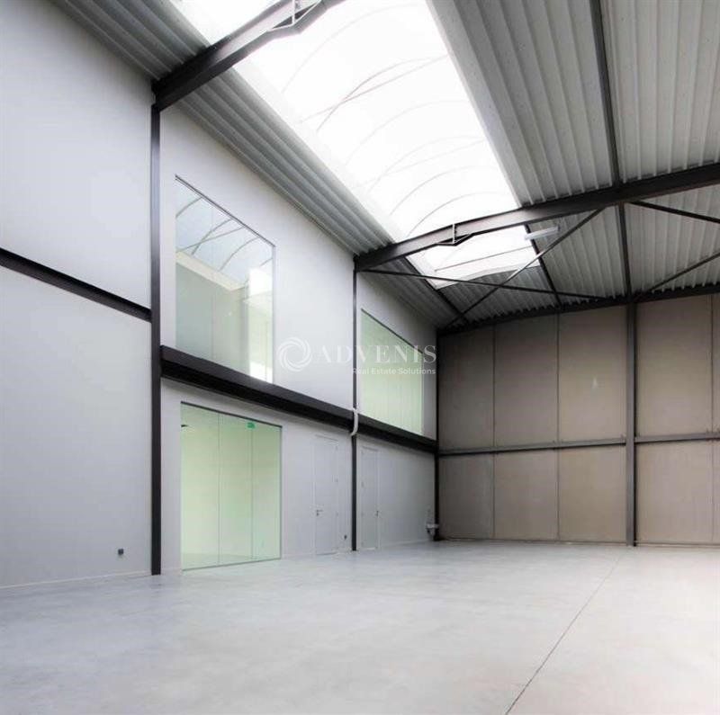 CELLULE D'ACTIVITE DE 656 M² AU COEUR D'EURASANTE