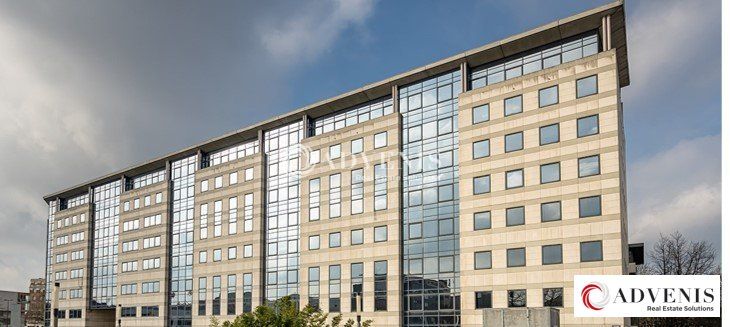 Location bureaux 5809 m² divisibles à partir de 14 m²