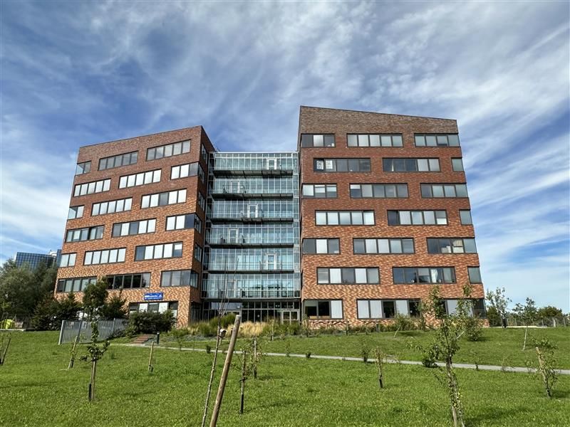 Location bureaux 2148 m² divisibles à partir de 241 m²