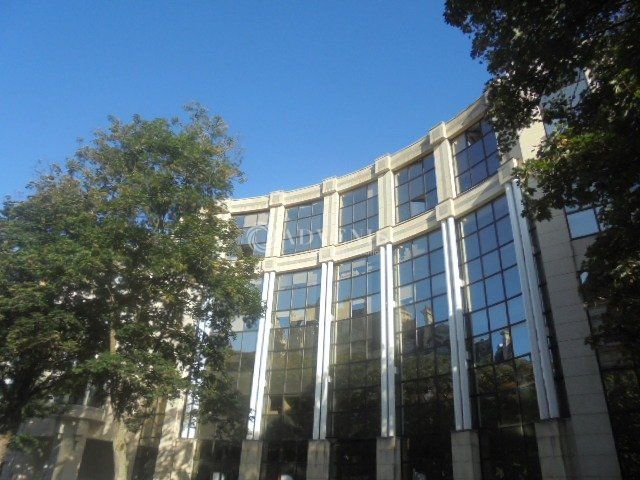 PLATEAUX DE 412 M² - CENTRE VILLE ET IMMEUBLE DE STANDING