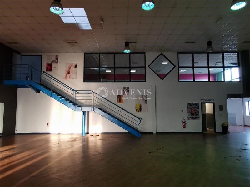 Local d'activités à louer - Visibilité rond-point