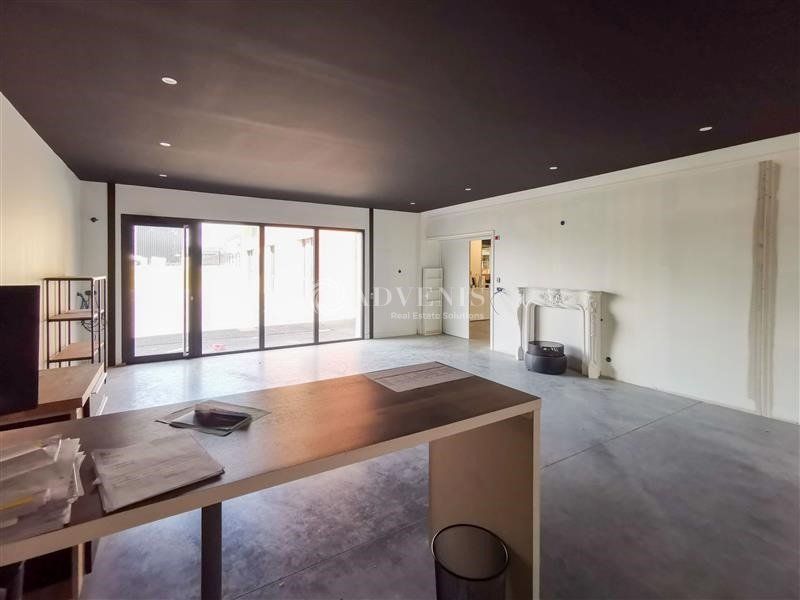Location local d''activites 160 m² non divisibles