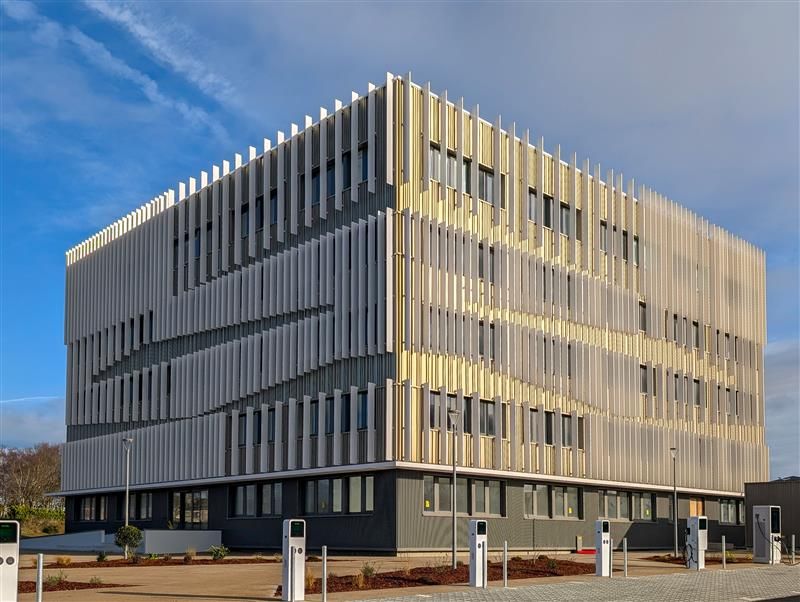 Bureaux neufs de 1025 m² divisibles à partir de 285 m²