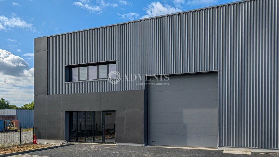 Location local d''activites 272 m² non divisibles