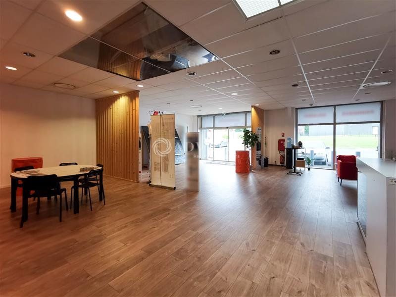 Location local d''activites 360 m² non divisibles