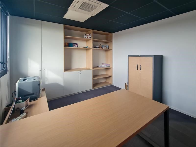 Bureaux neufs aménagés à vendre à Plérin