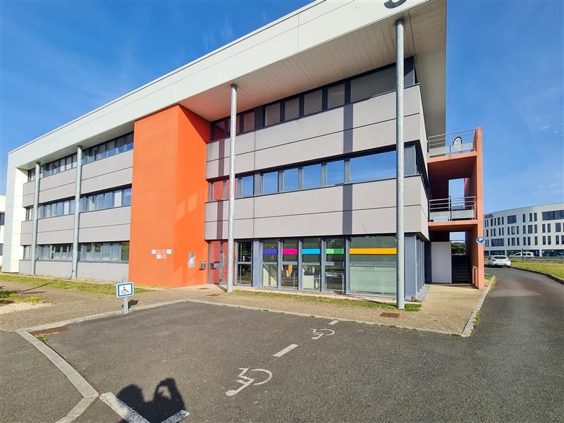 Location bureaux 332 m² divisibles à partir de 33 m²