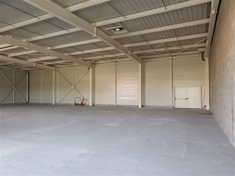 Vente local commercial 276 m² non divisibles