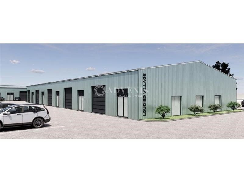 Vente local d''activites 1065 m² divisibles à partir de 93 m²