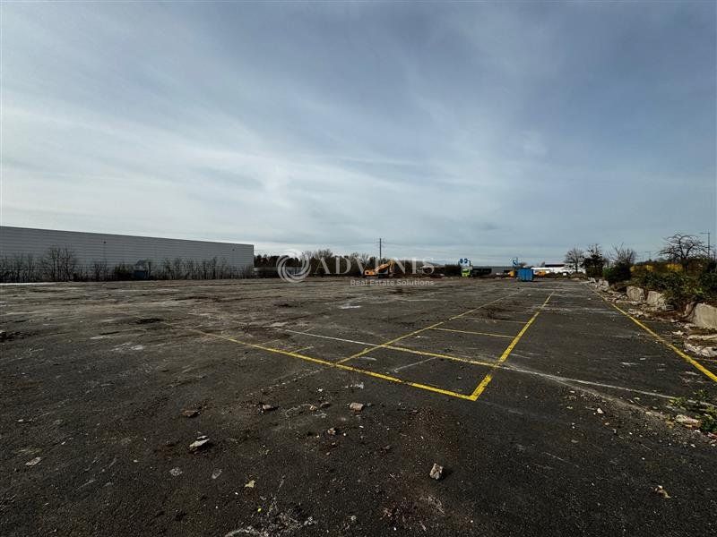 Location terrain 8000 m² non divisibles
