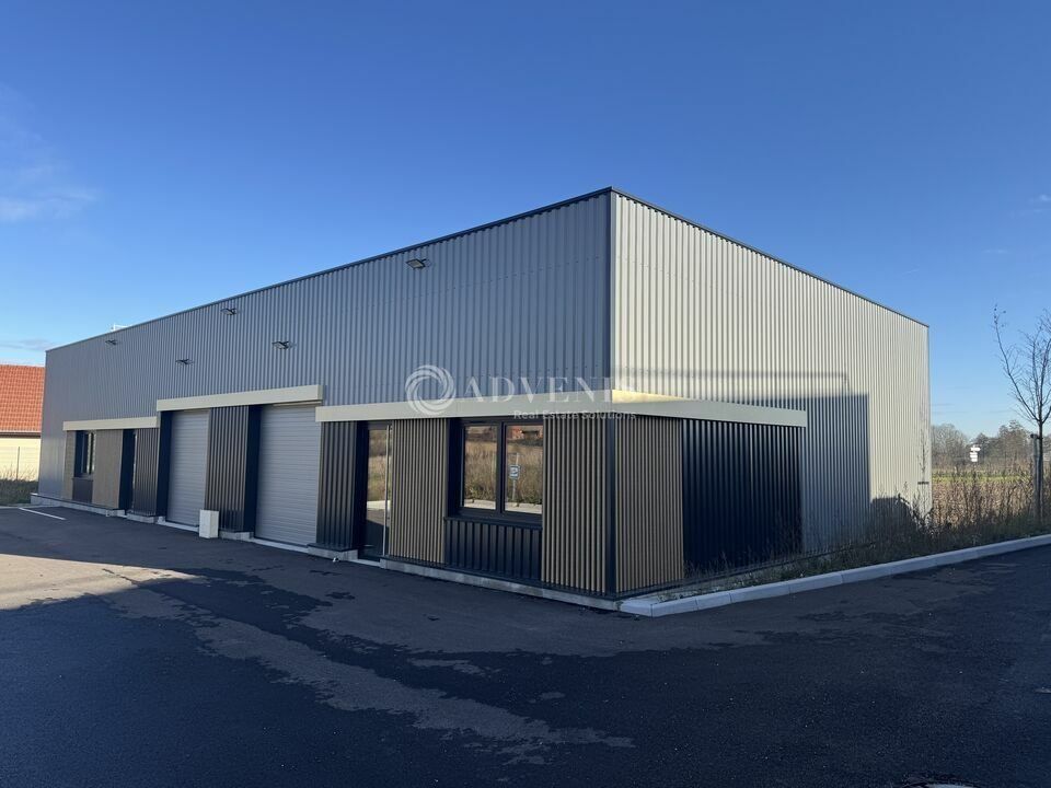 Vente local d''activites 335 m² divisibles à partir de 153 m²