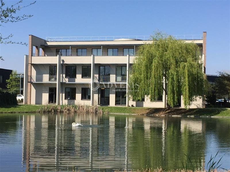 Location bureaux 497 m² divisibles à partir de 100 m²