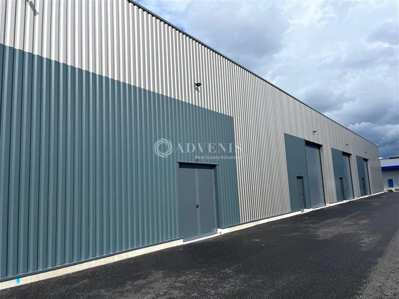 Location local d''activites 308 m² non divisibles