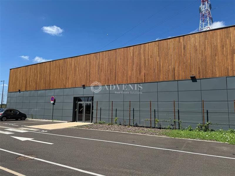 Location local commercial 638 m² divisibles à partir de 638 m²