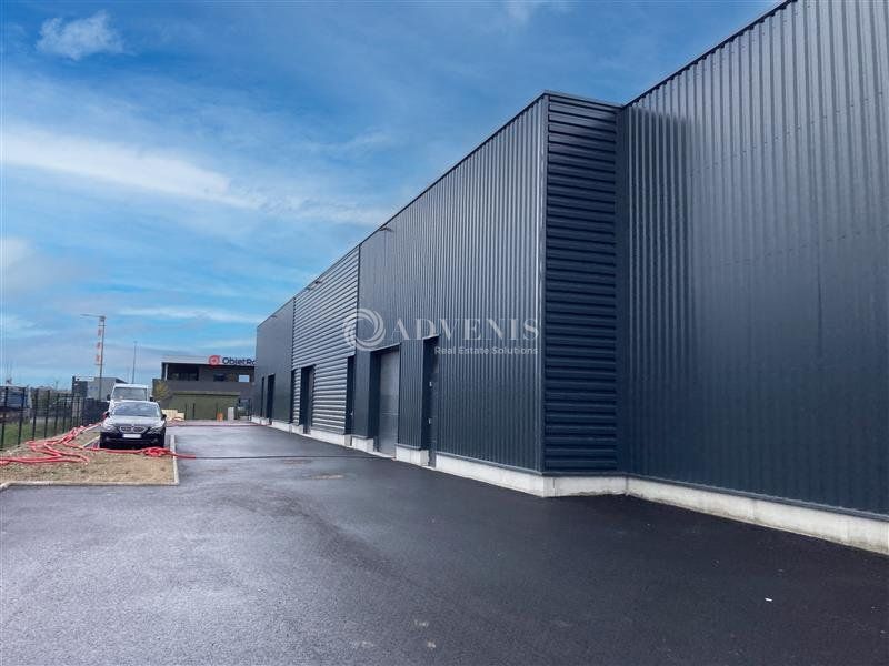 Location local d''activites 146 m² non divisibles