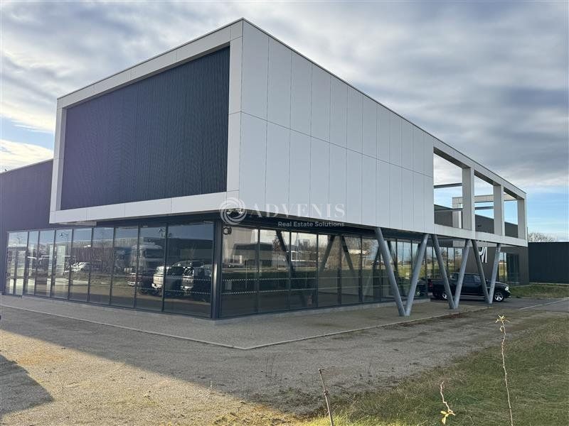 Location bureaux 1858 m² divisibles à partir de 140 m²