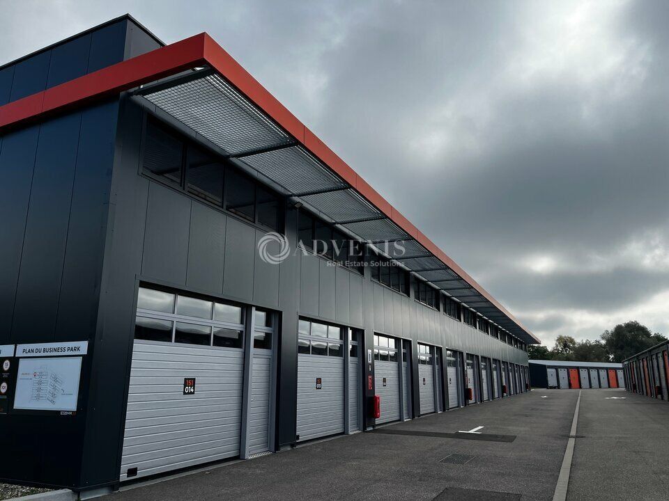 Location local d''activites 192 m² divisibles à partir de 28 m²